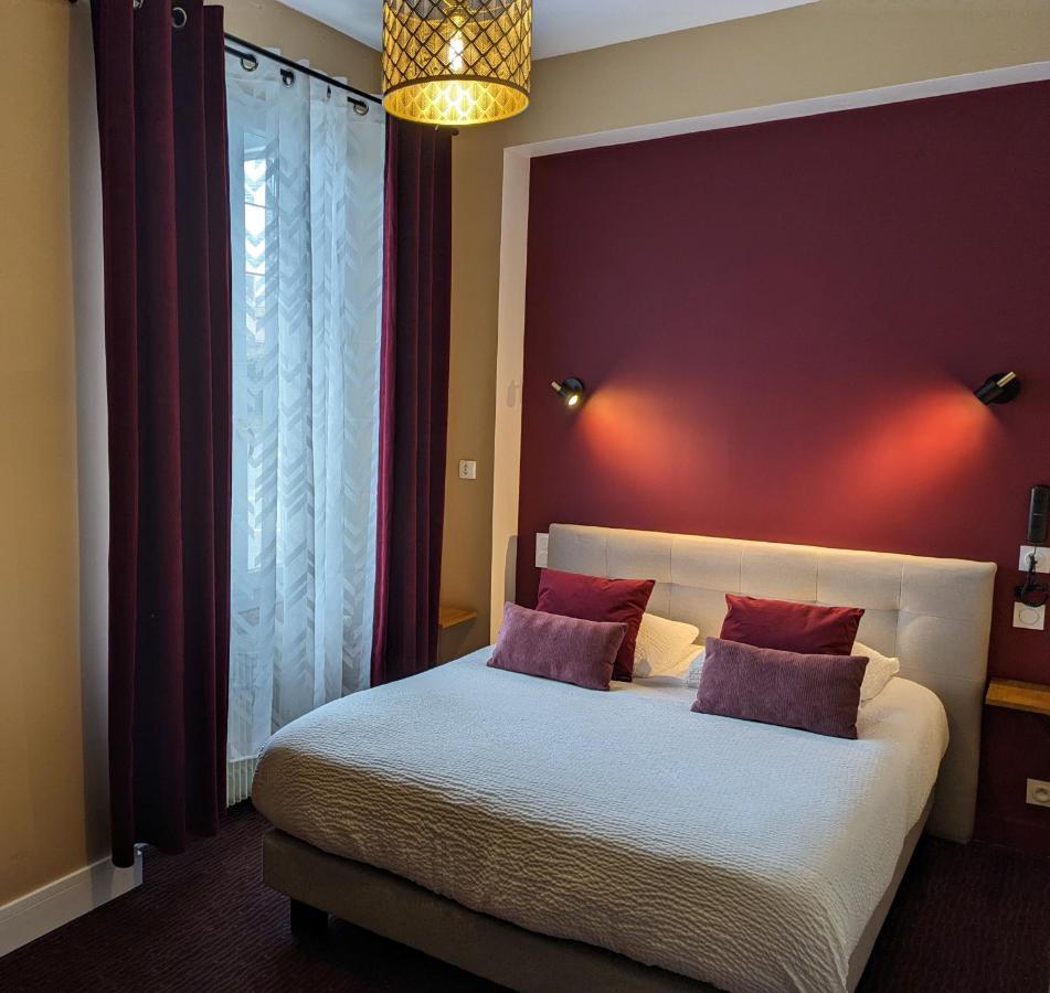 Logis Hotel Le Saint Florent مو بري شانبورْ المظهر الخارجي الصورة