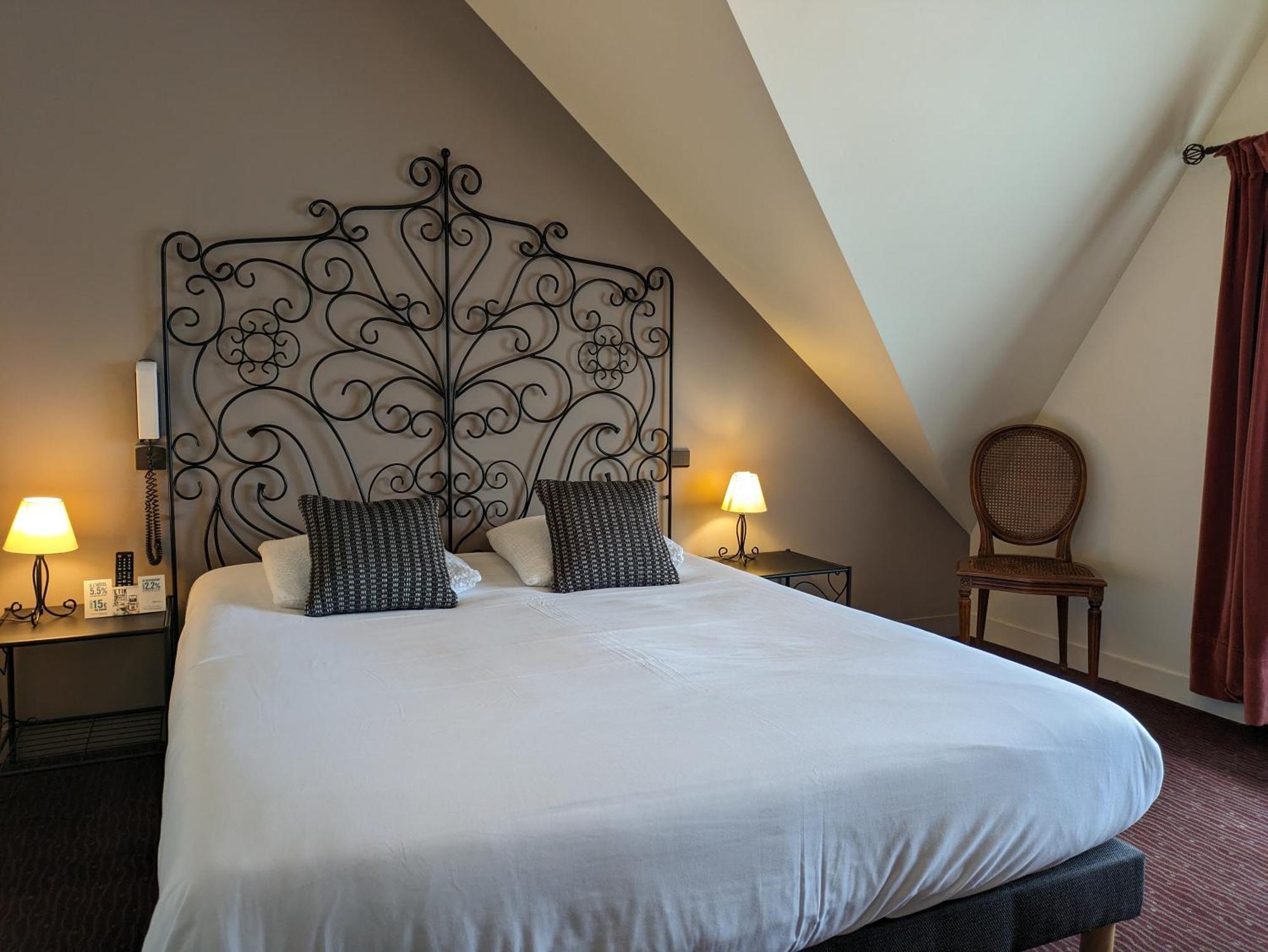 Logis Hotel Le Saint Florent مو بري شانبورْ المظهر الخارجي الصورة